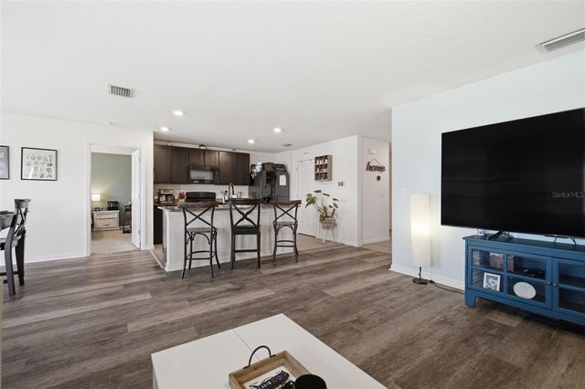 1103 COASTAL HAMMOCK AVENUE, Ruskin, FL 33570