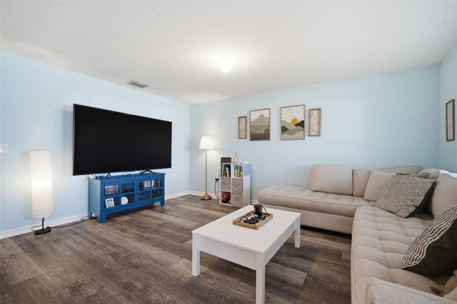 1103 COASTAL HAMMOCK AVENUE, Ruskin, FL 33570