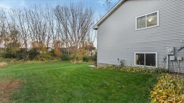 412 Sunwood Park Drive, Waite Park, MN 56387