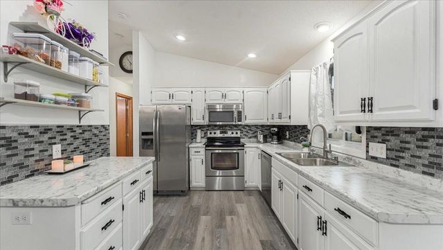 412 Sunwood Park Drive, Waite Park, MN 56387