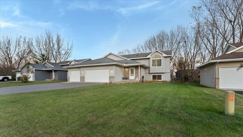 412 Sunwood Park Drive, Waite Park, MN 56387