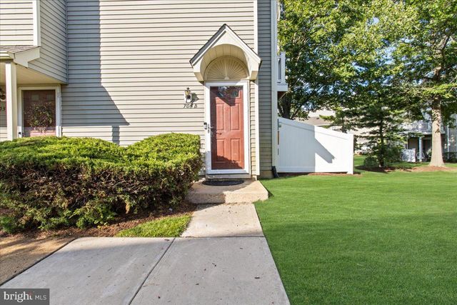 706-B TRESCOTT PL, Mount Laurel, NJ 08054