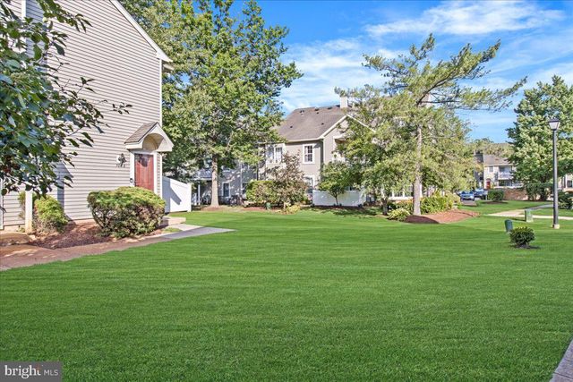706-B TRESCOTT PL, Mount Laurel, NJ 08054