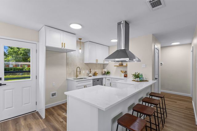 2807 Andrea Lane, Dallas, TX 75228