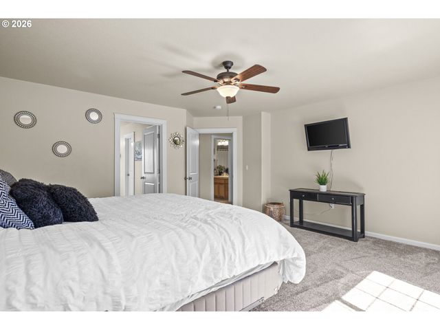 14331 THURMAN St, Oregon City, OR 97045