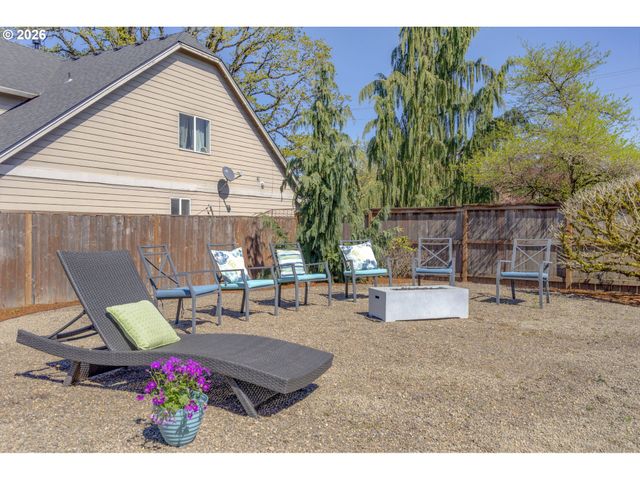 14331 THURMAN St, Oregon City, OR 97045