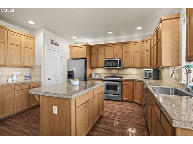 14331 THURMAN St, Oregon City, OR 97045