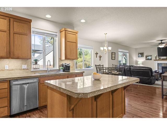 14331 THURMAN St, Oregon City, OR 97045