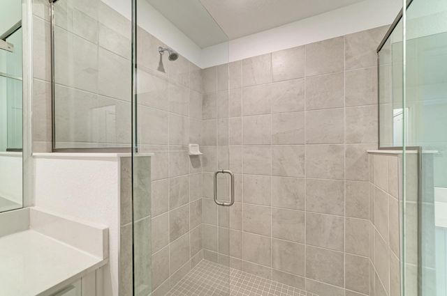 5687 N HONORE AVENUE 411, Sarasota, FL 34243