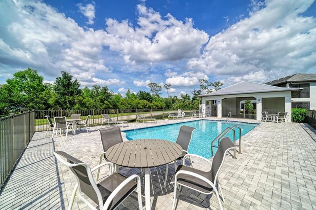 5687 N HONORE AVENUE 411, Sarasota, FL 34243