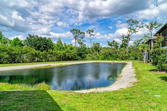 5687 N HONORE AVENUE 411, Sarasota, FL 34243