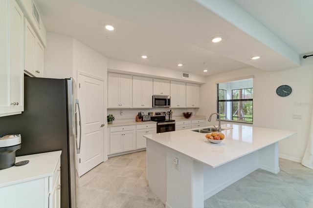 5687 N HONORE AVENUE 411, Sarasota, FL 34243