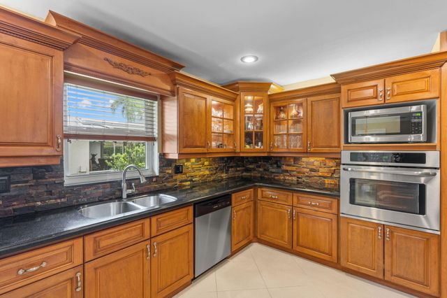 8663 NW 50TH Drive, Coral Springs, FL 33067