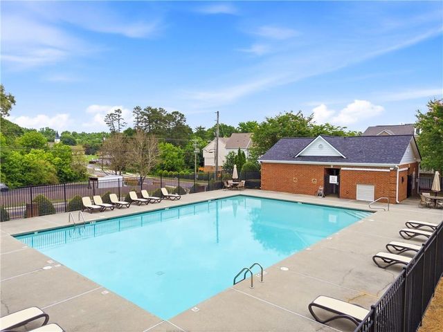 4247 Chatham Ridge Drive, Buford, GA 30518