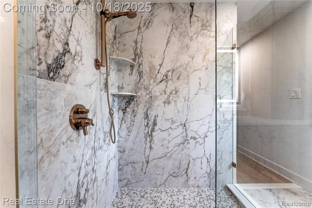 786 S Cranbrook Road, Bloomfield Hills, MI 48301