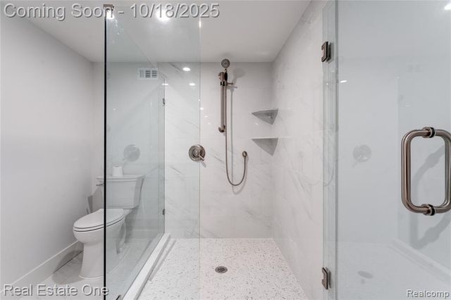 786 S Cranbrook Road, Bloomfield Hills, MI 48301