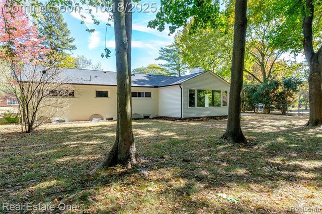 786 S Cranbrook Road, Bloomfield Hills, MI 48301