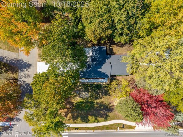 786 S Cranbrook Road, Bloomfield Hills, MI 48301