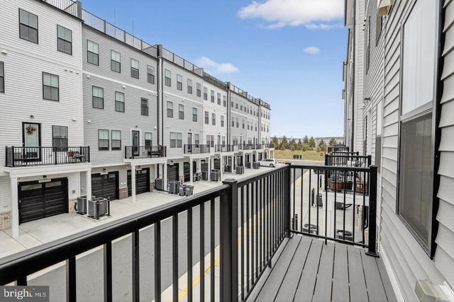 21805 CROXLEY TER, Ashburn, VA 20148