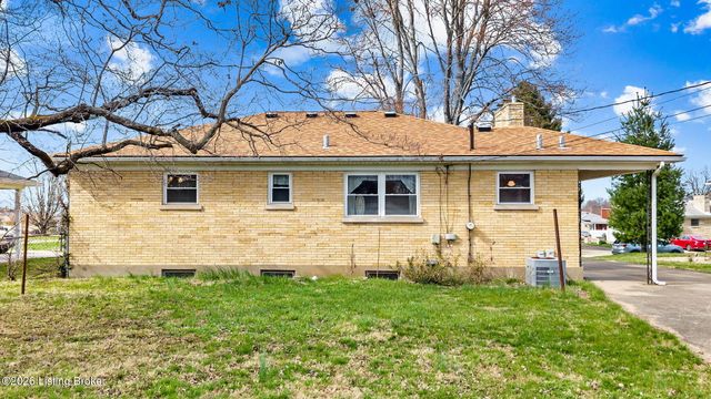 8426 Newstead Ave, Louisville, KY 40219