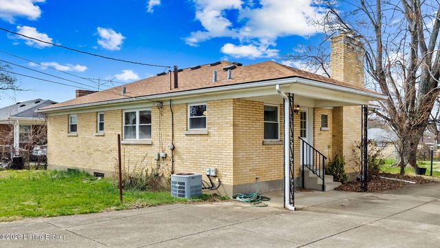 8426 Newstead Ave, Louisville, KY 40219