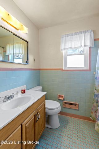 8426 Newstead Ave, Louisville, KY 40219