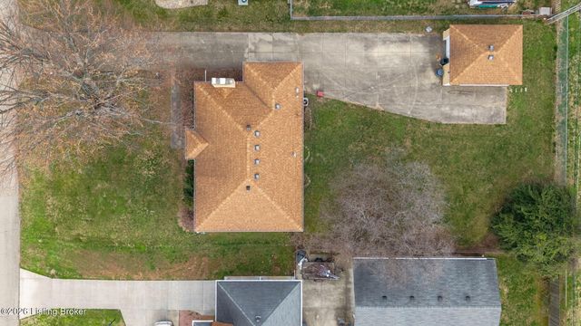 8426 Newstead Ave, Louisville, KY 40219