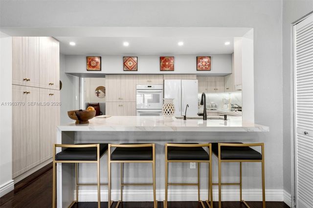 714 NW 134th Pl, Miami, FL 33182