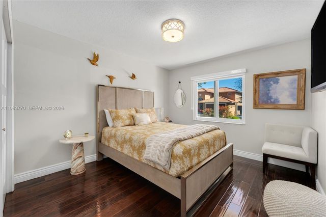 714 NW 134th Pl, Miami, FL 33182