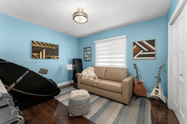 714 NW 134th Pl, Miami, FL 33182