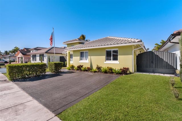 714 NW 134th Pl, Miami, FL 33182