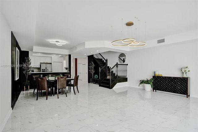 2708 NE 30th Pl 2708, Fort Lauderdale, FL 33306