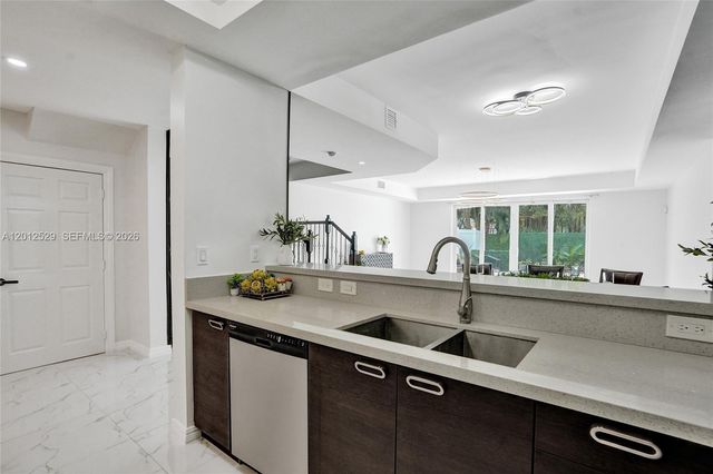 2708 NE 30th Pl 2708, Fort Lauderdale, FL 33306