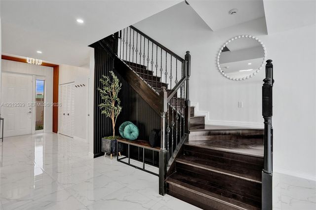 2708 NE 30th Pl 2708, Fort Lauderdale, FL 33306