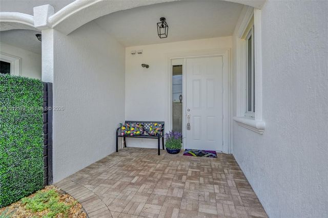 2708 NE 30th Pl 2708, Fort Lauderdale, FL 33306