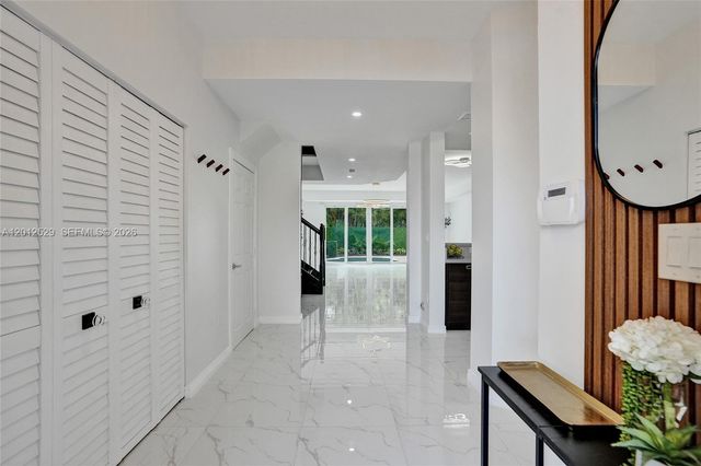 2708 NE 30th Pl 2708, Fort Lauderdale, FL 33306