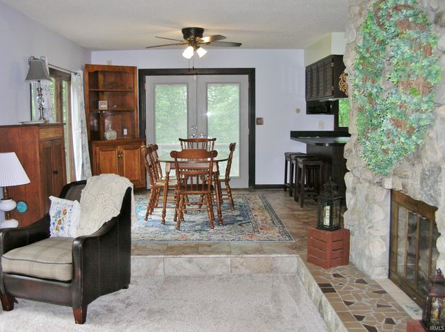 7500 Wright Drive, Evansville, IN 47720