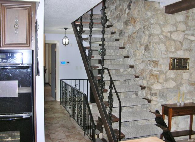 7500 Wright Drive, Evansville, IN 47720