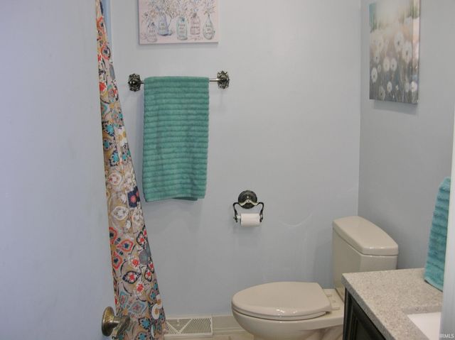 7500 Wright Drive, Evansville, IN 47720