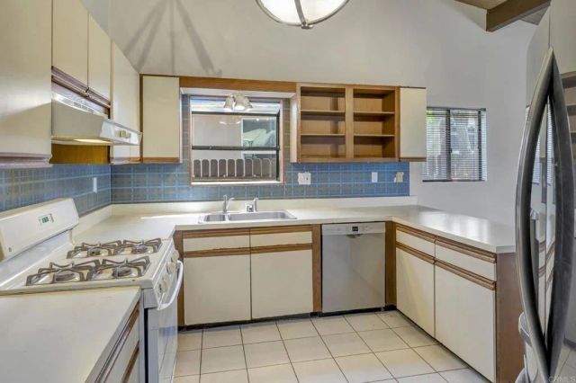 5545 Baja Drive, San Diego, CA 92115