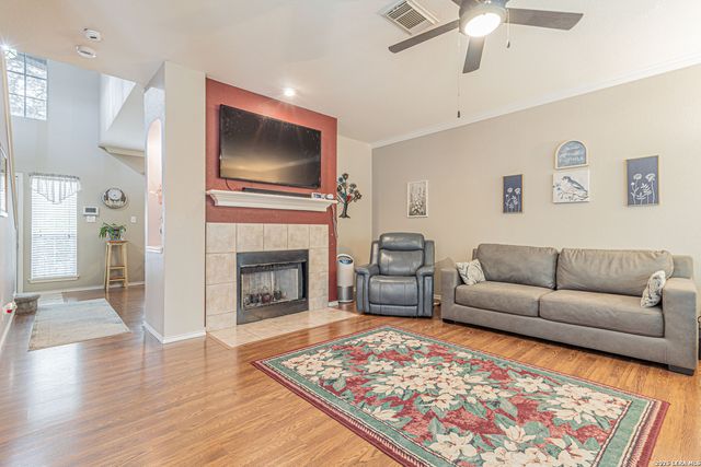 5702 Silent Forest, San Antonio, TX 78250