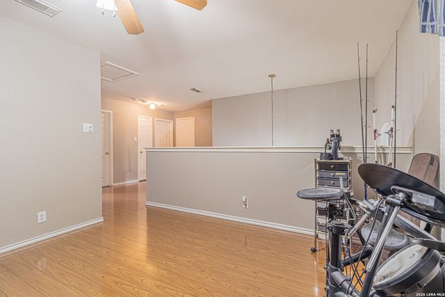 5702 Silent Forest, San Antonio, TX 78250