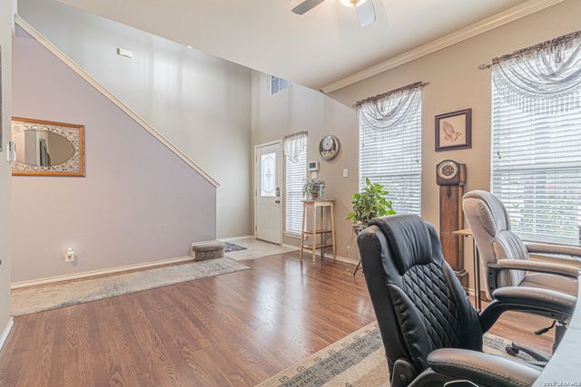 5702 Silent Forest, San Antonio, TX 78250