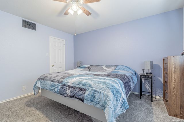 5702 Silent Forest, San Antonio, TX 78250