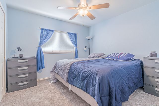 5702 Silent Forest, San Antonio, TX 78250