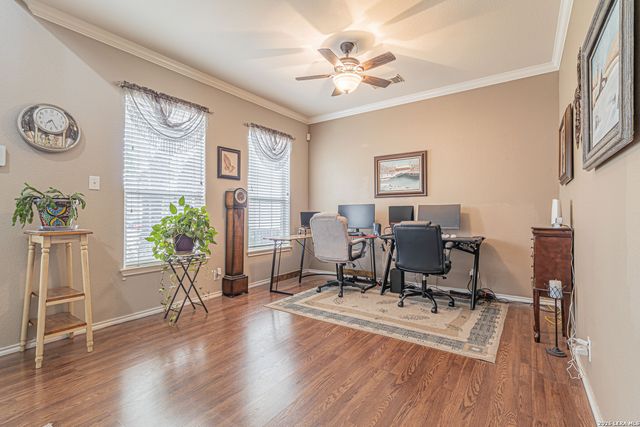 5702 Silent Forest, San Antonio, TX 78250