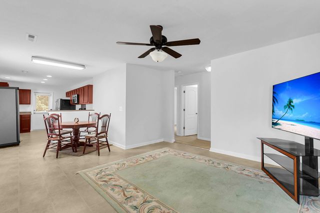 210 Salkahatchie, Summerville, SC 29485