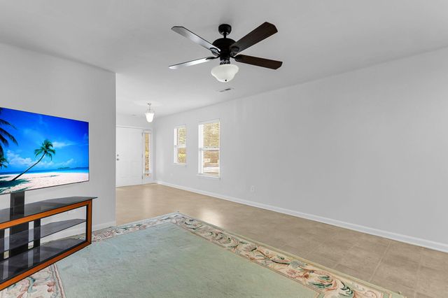 210 Salkahatchie, Summerville, SC 29485