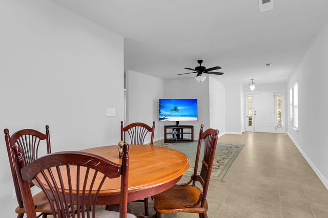 210 Salkahatchie, Summerville, SC 29485