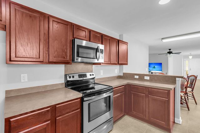 210 Salkahatchie, Summerville, SC 29485